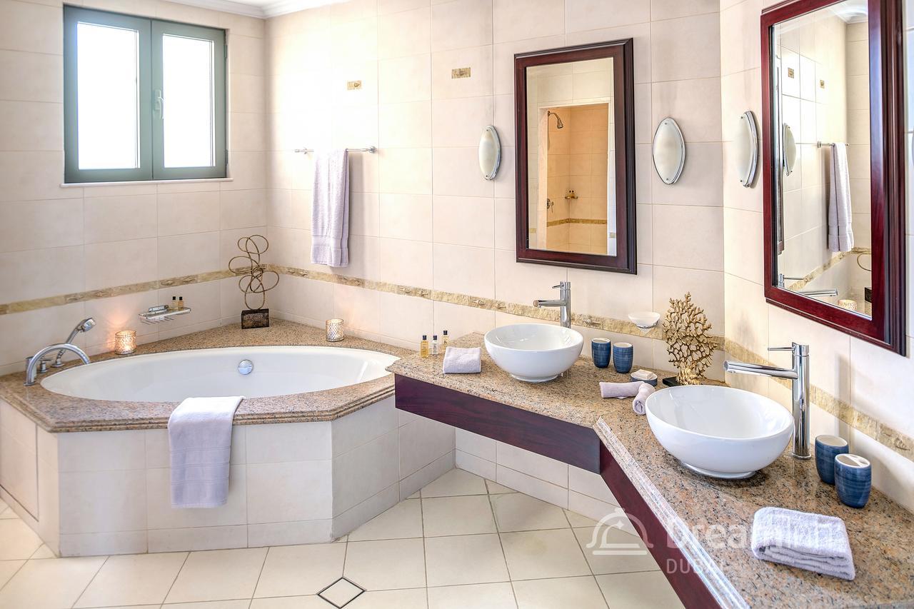 Dream Inn - Luxury Palm Beach Villa Dubai Exteriör bild